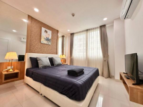 PoshPlace 1 BR in Amazon Residence